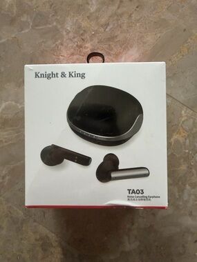 Knight & King TA03 Wireless Earbuds in Black and Silver